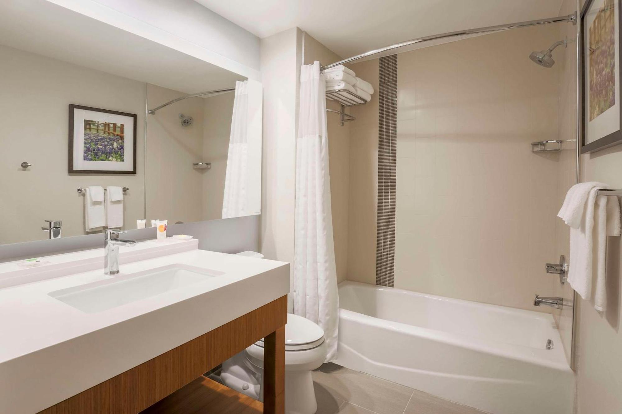 Hyatt Place Waco - South Bagian luar foto